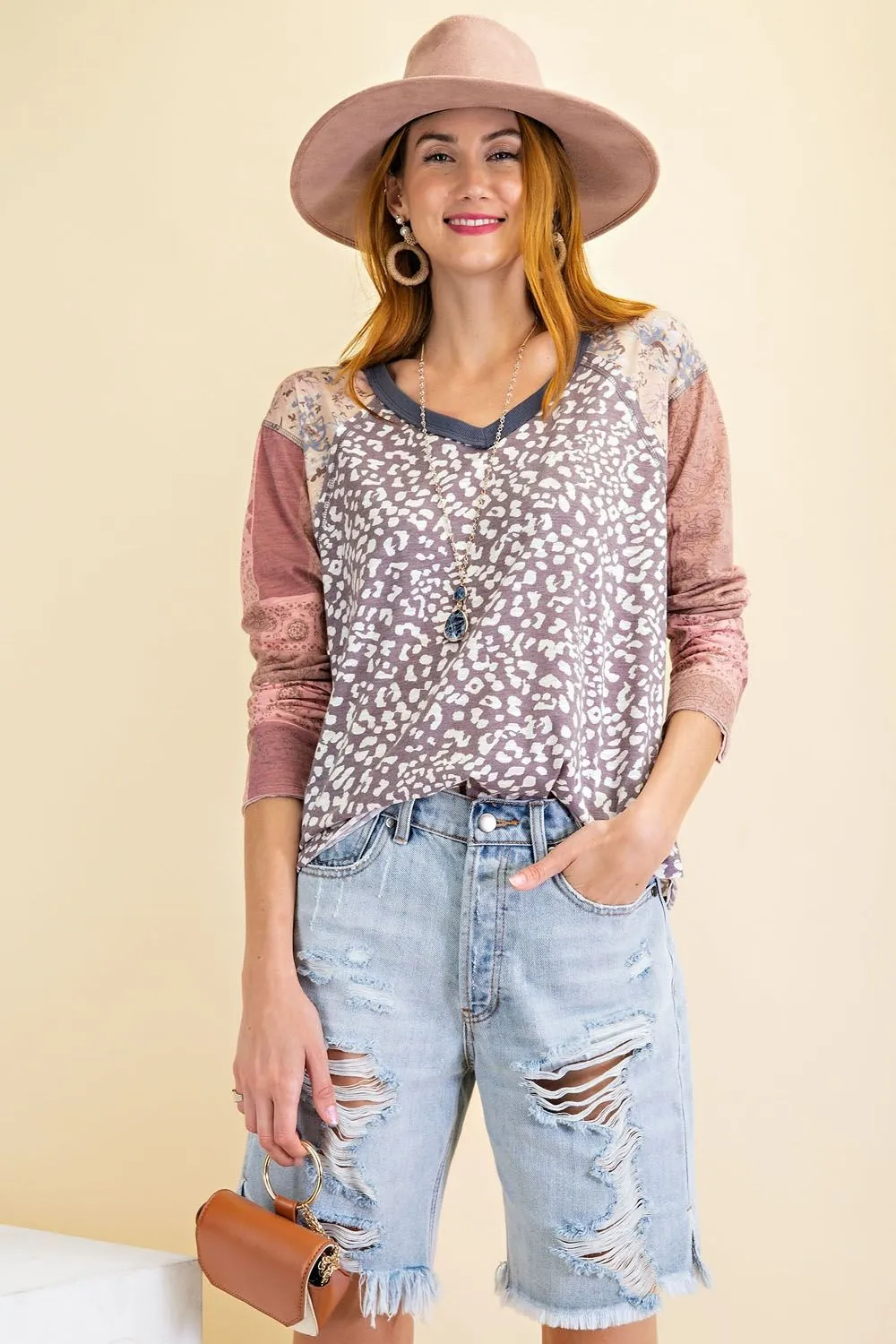 Dream-in animal print mix tribal sleeves V-neck knit top