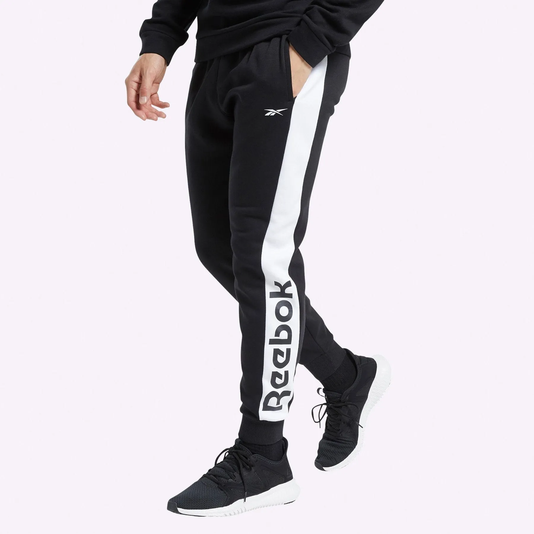 Reebok - Men's Training Essentials Linear Logo Joggers - BLACK