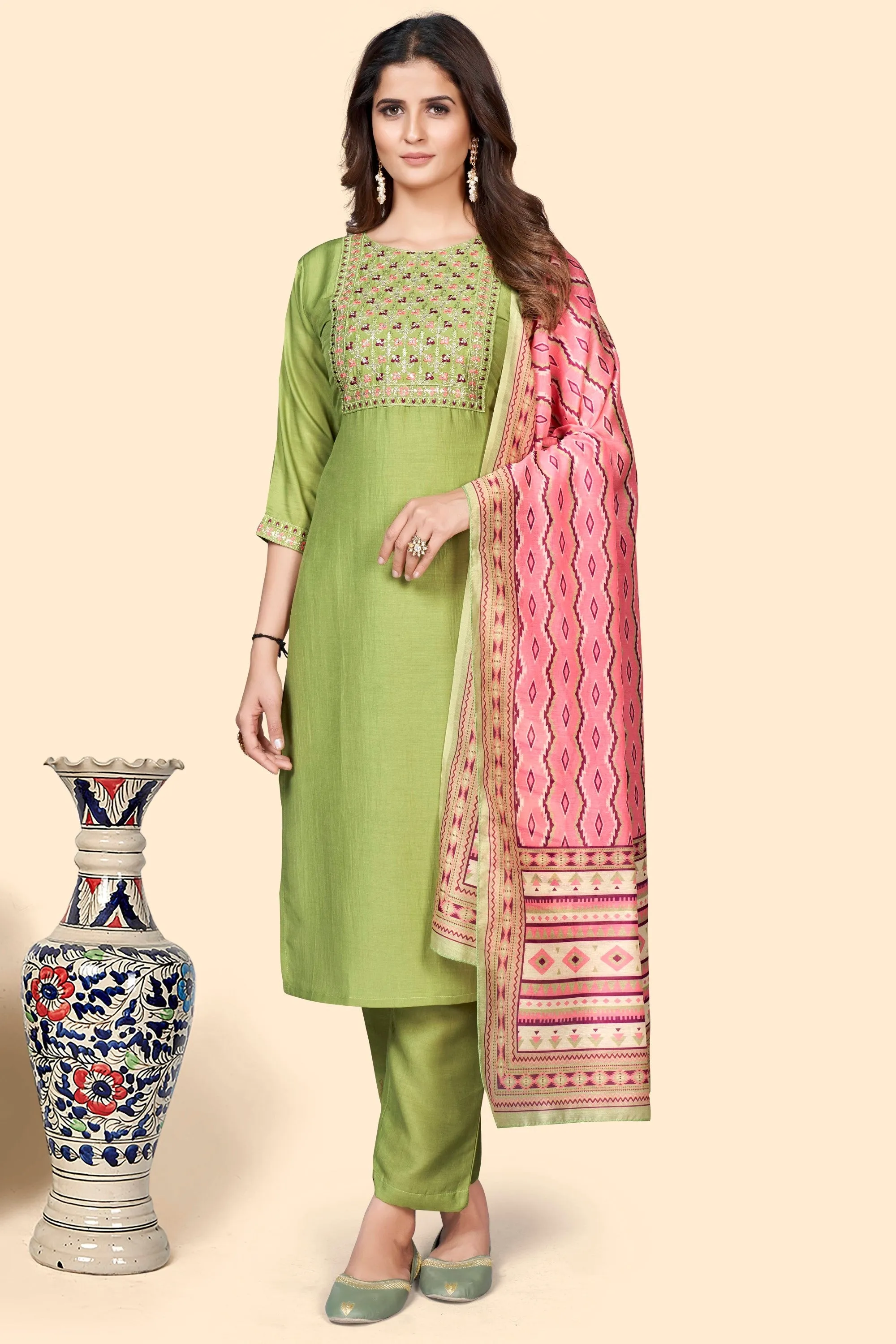 Women'S Embroidered Straight Chinon Pista  Stitched Kurta Pant With Dupatta