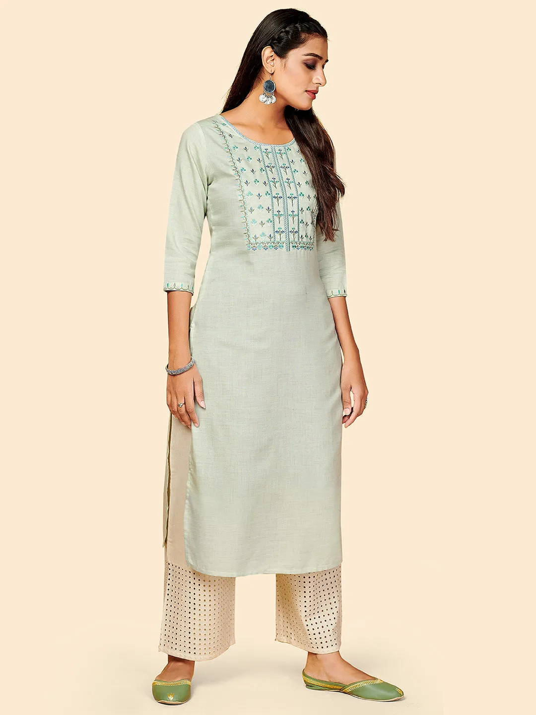 Women'S Embroidered Straight Rayon Light Grey Stitched Kurta