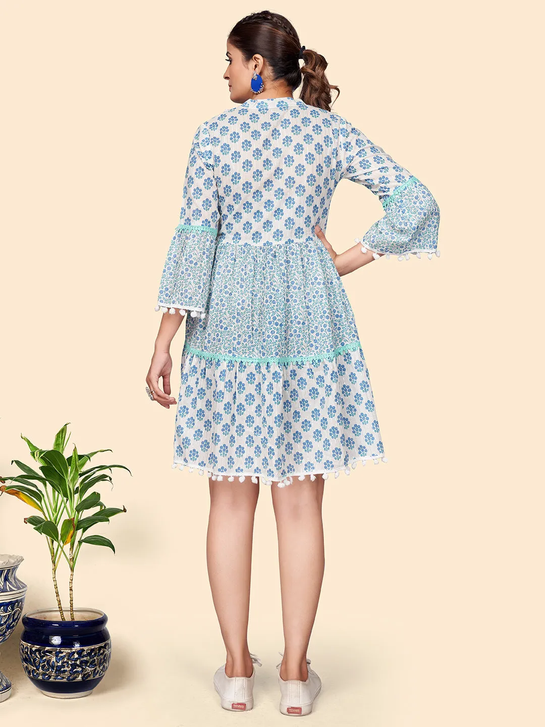 Women'S Floral Print Flared Cotton Blue Stitched Dress