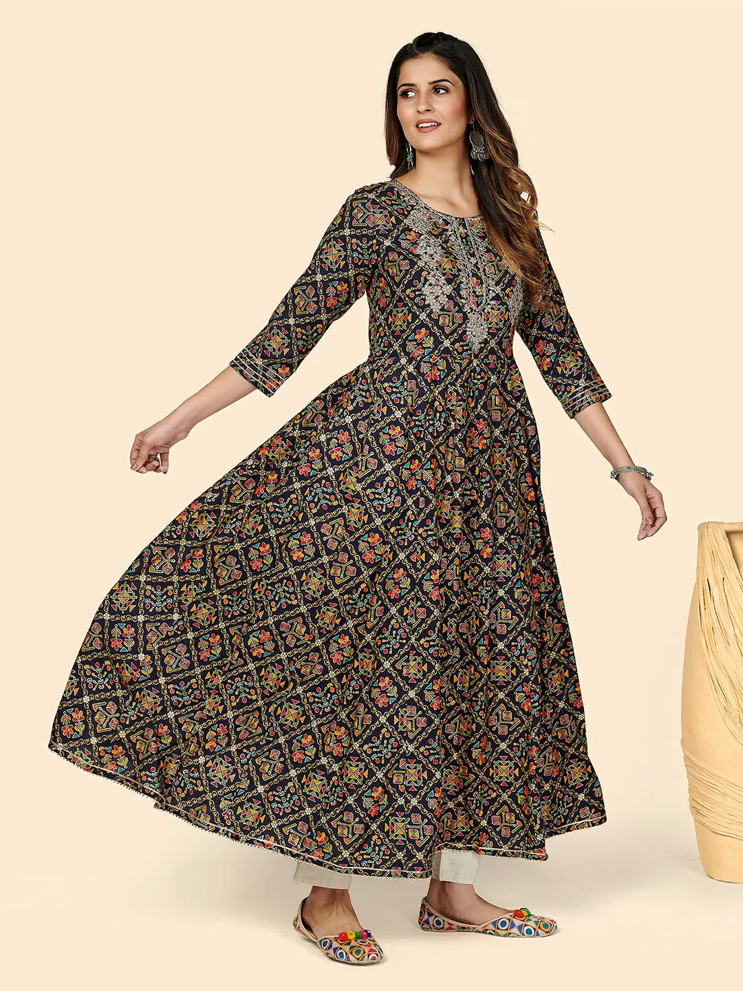 Women'S Printed & Embroidered Anarkali Rayon Black Stitched Kurta