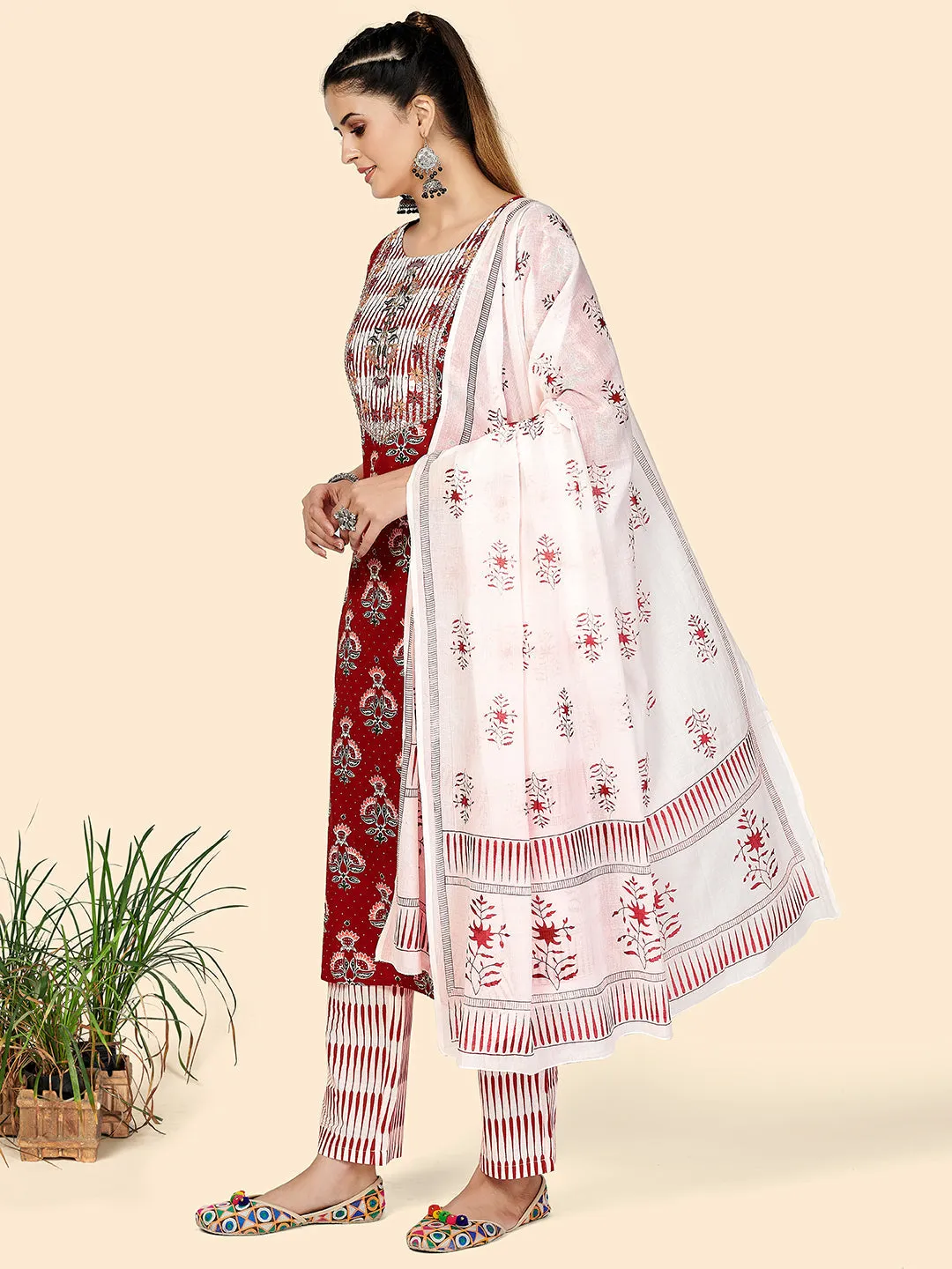 Women'S Printed & Embroidered Straight Cotton Red Stitched Kurta Pant With Dupatta